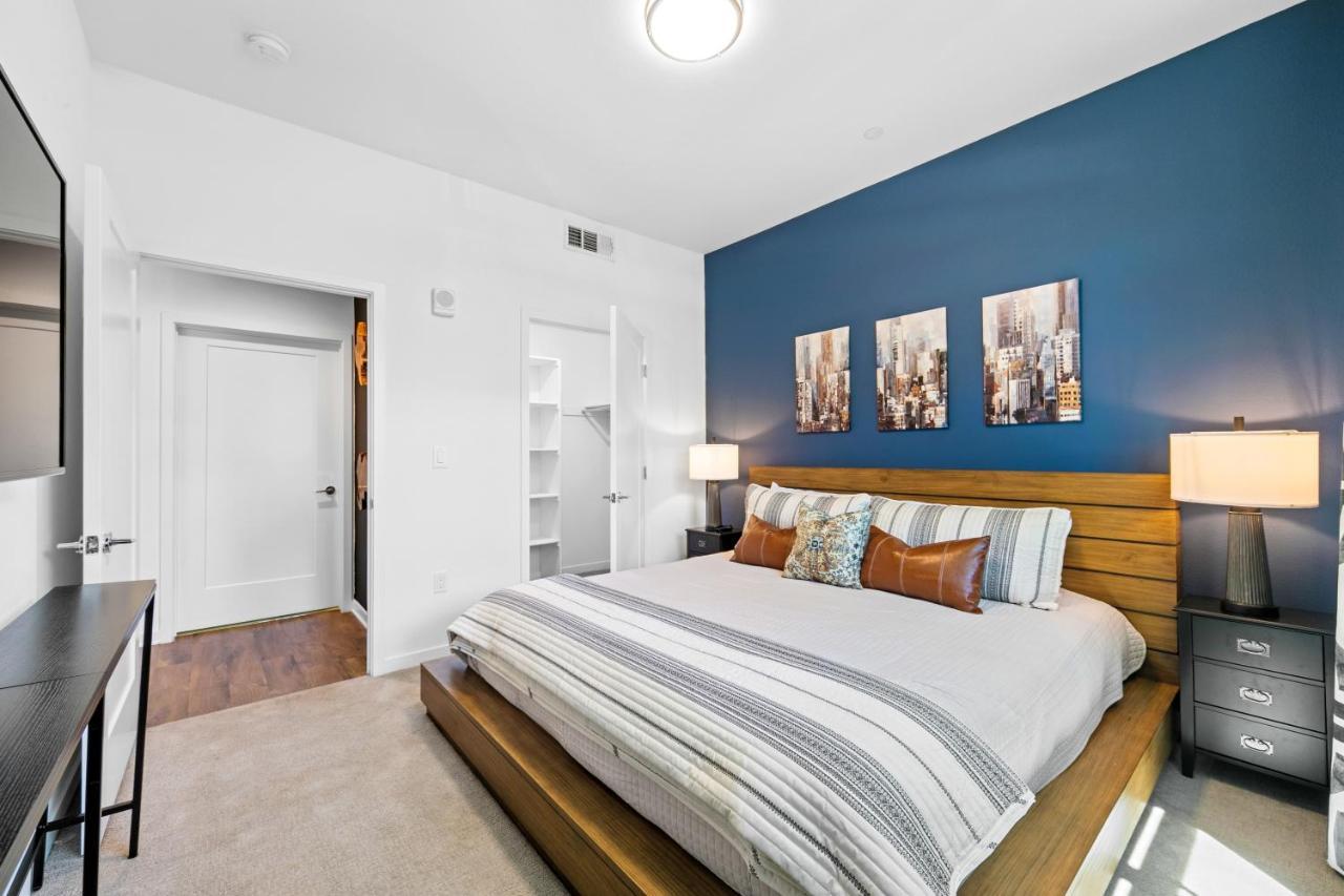 Beverly Grove Chic City Oasis 2 Bedroom Apt With Den 138 ロサンゼルス エクステリア 写真