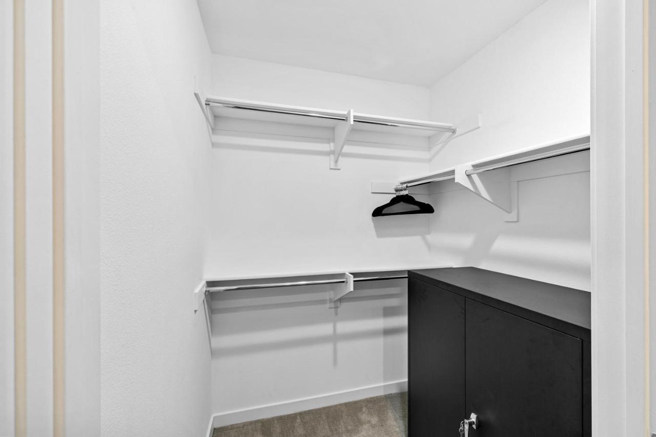Beverly Grove Chic City Oasis 2 Bedroom Apt With Den 138 ロサンゼルス エクステリア 写真
