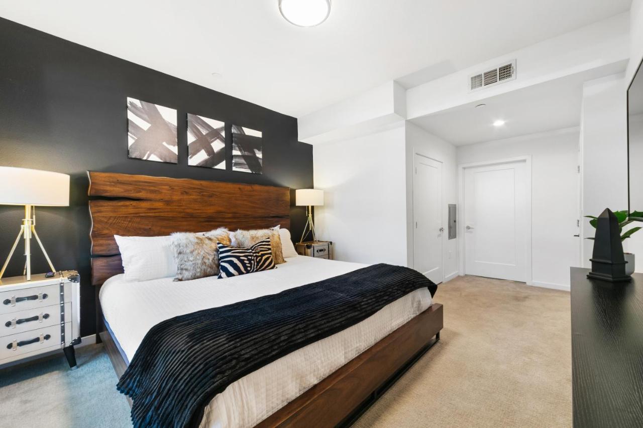 Beverly Grove Chic City Oasis 2 Bedroom Apt With Den 138 ロサンゼルス エクステリア 写真